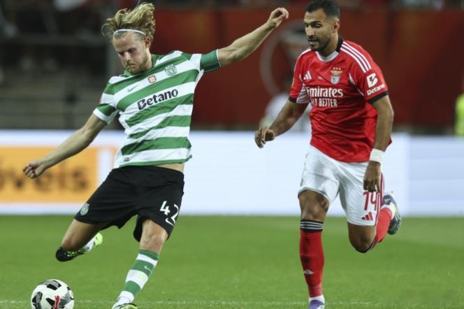 2月2日讯 葡萄牙《记录报》报道，马德里竞技想要引进尤尔曼，但葡萄牙体育不放人。