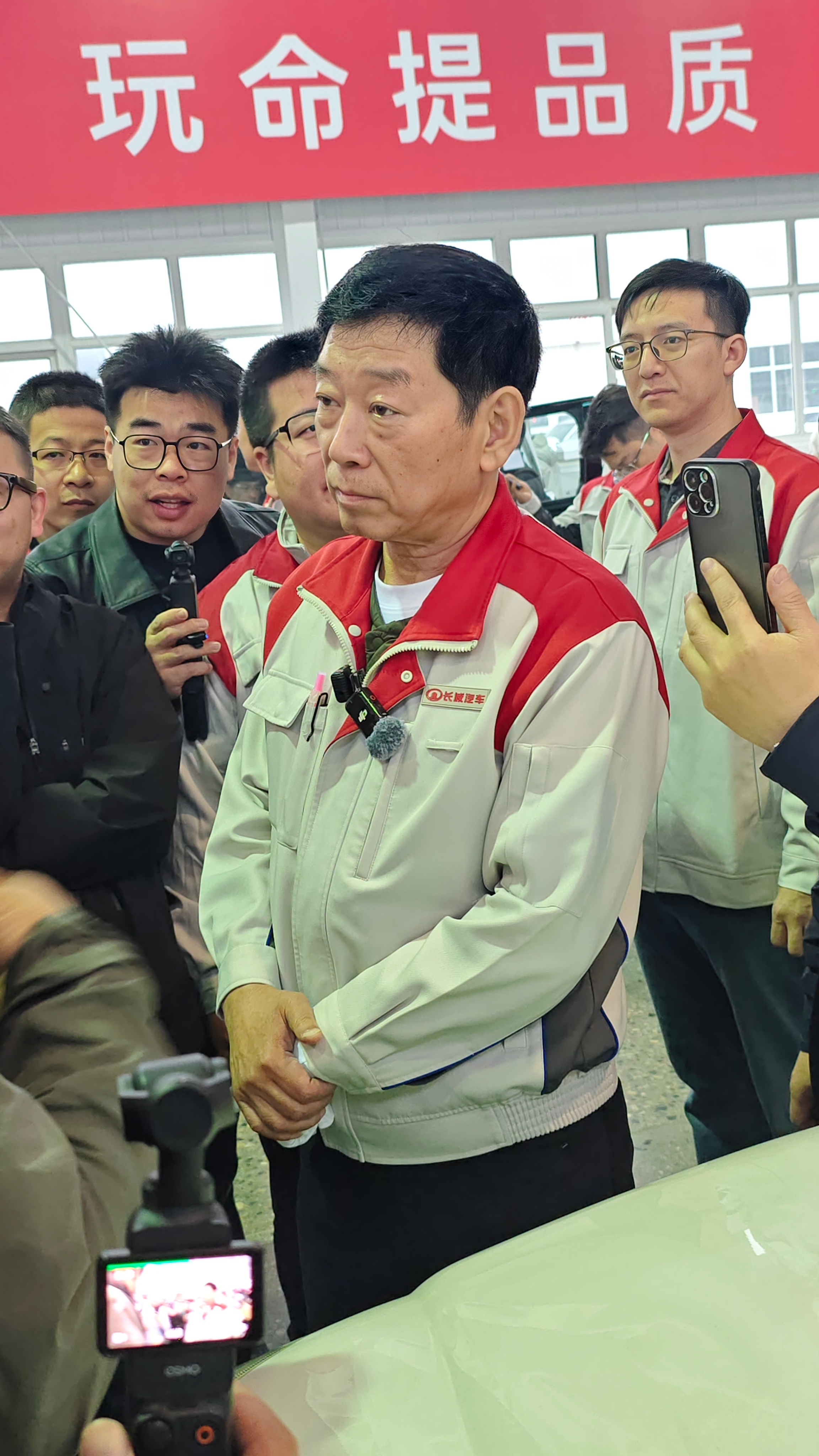 这张图最能代表今天的活动主旨，特意找的这个角度，说一千道一万，长城汽车车评会，最