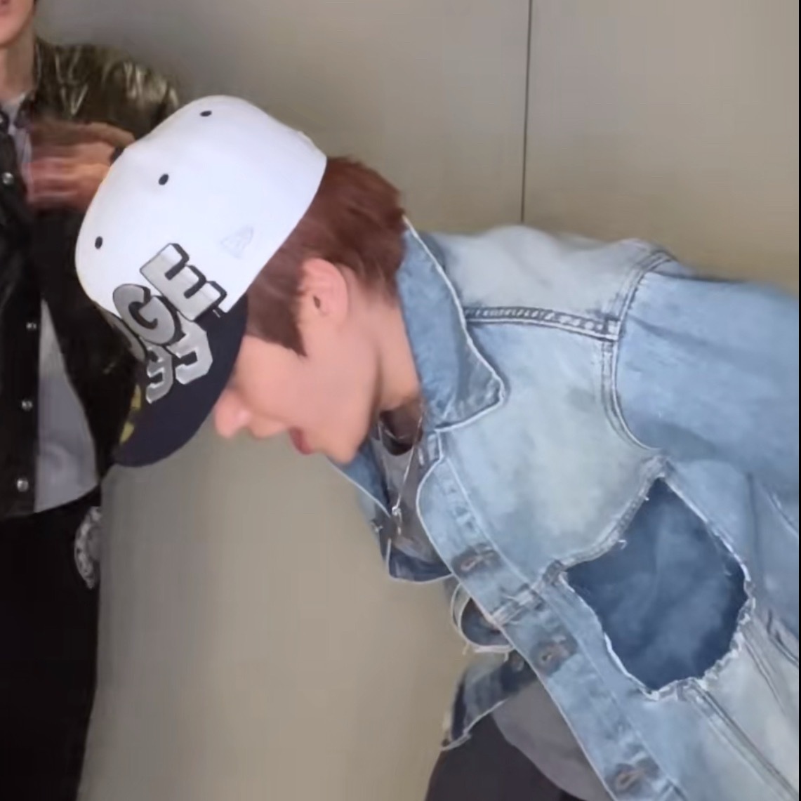 我很喜欢牛仔衣，牛仔衣能不能多穿虽然糊糊的，但是存一个  专栏 · 炤咪截图📸