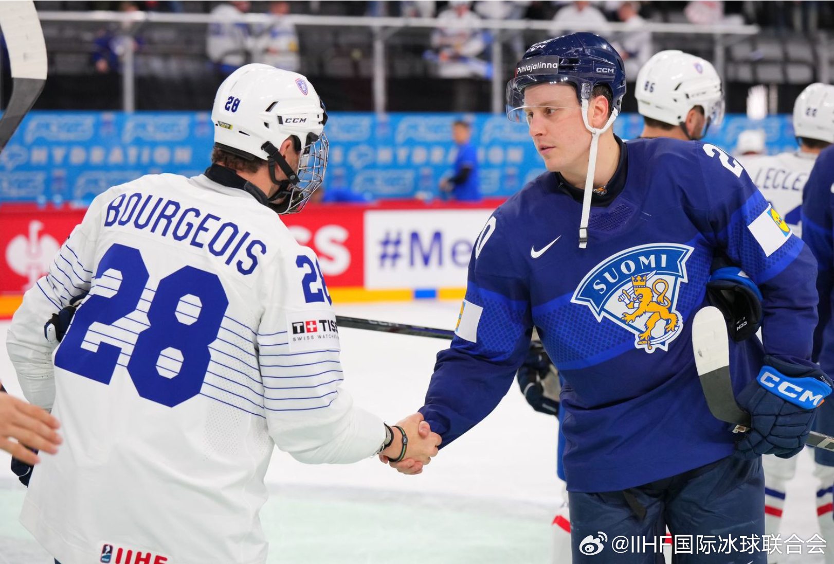 IIHF说明书 🇫🇮 埃利·托尔瓦宁出生于1999年4月22日，身高180c