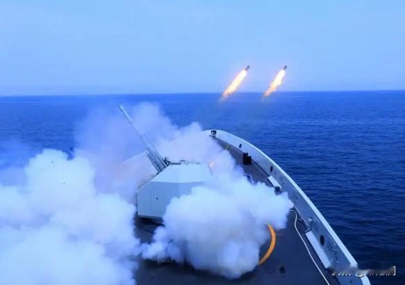 日本估计到现在还没有明白我们的布局，为什么在黄海东海“炸鱼”，第一，那是前出拦截