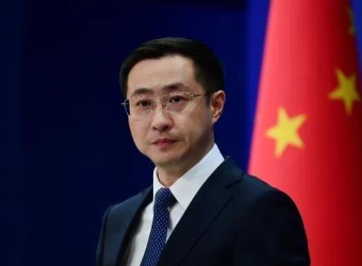 大反转来了！两名中国公民赴乌参战被俘，被关了整整一年，外交部的最新回应，彻底出乎