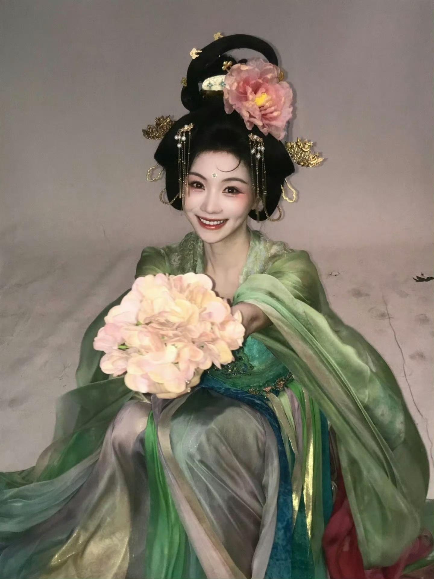 胡意旋 好美丽🍃🌿