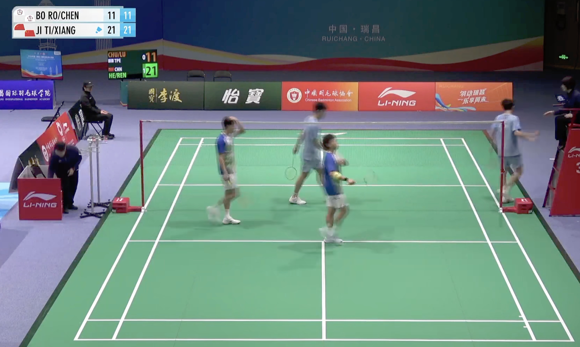 何济霆/任翔宇🇨🇳 21-11、21-11 禇柏融/卢震下轮：何济霆/任翔宇