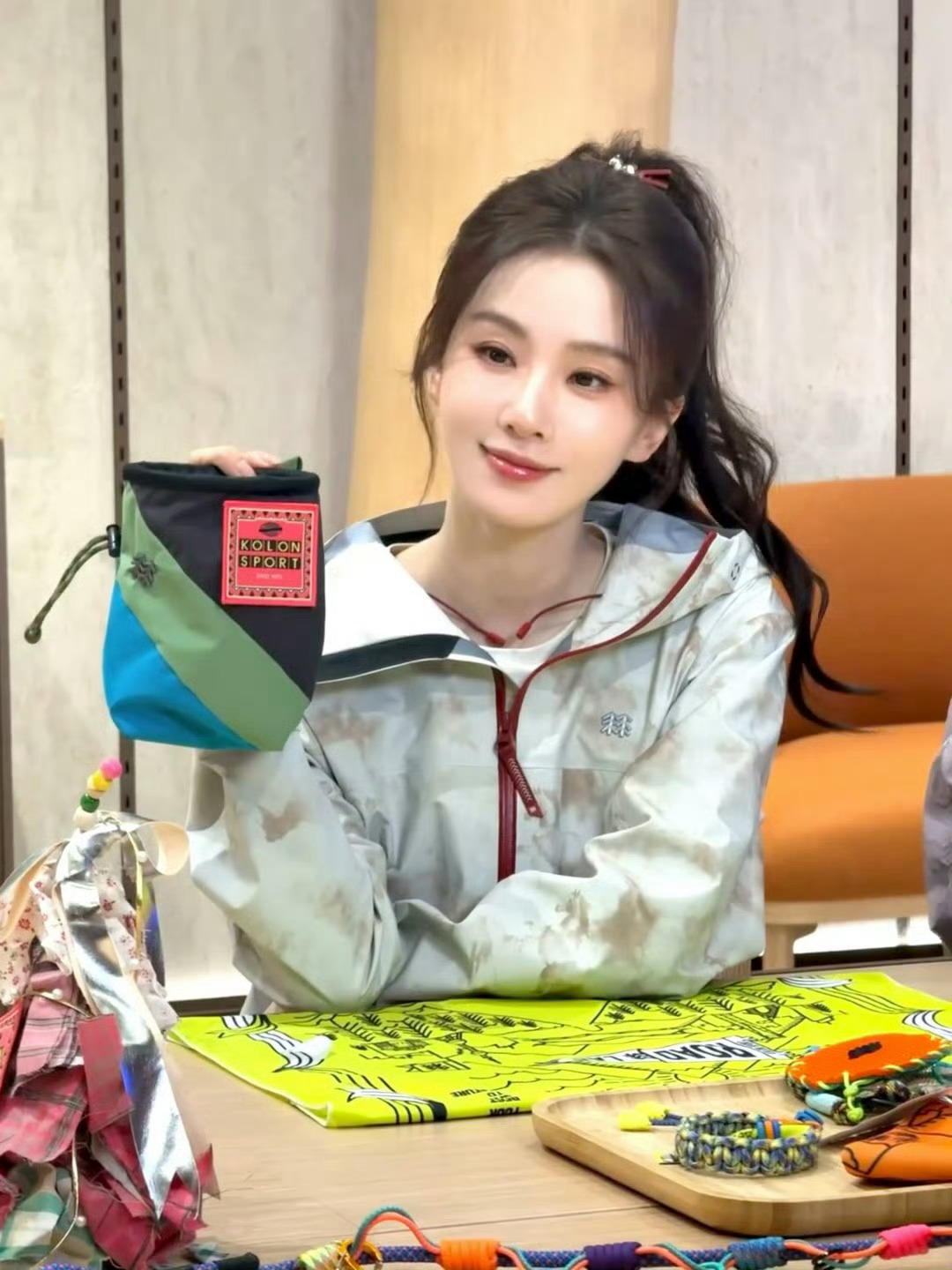 刘诗诗深圳线下活动可隆品牌活动，刘诗诗这颜值太抗打了刘诗诗高马尾青春女大刘诗诗醉