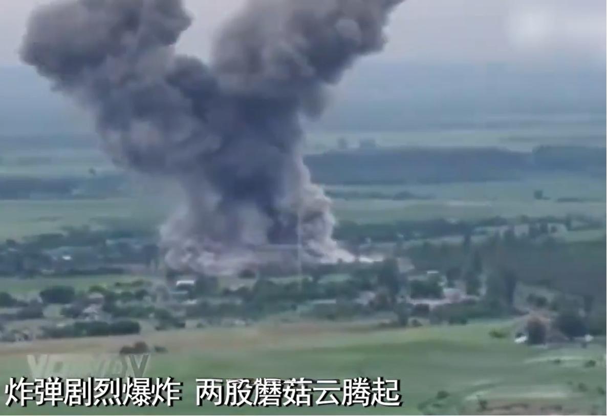 俄方的报复快准狠！图-95被炸之后不到24小时，俄罗斯就对乌克兰展开了报复：投放