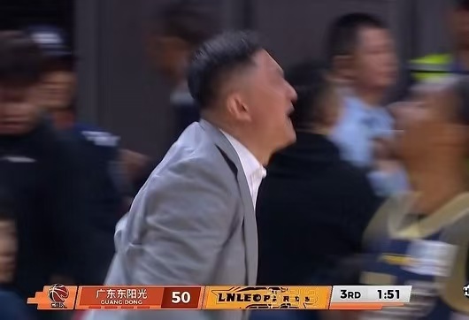 重温经典——杜指导破防瞬间辽宁男篮战胜广东男篮