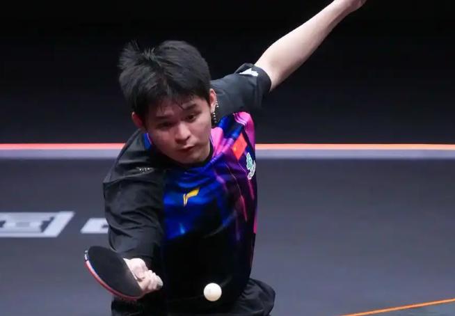 北京时间12月13日，WTT总决赛今日单打赛程如下：

男单1/4决赛：第一场1