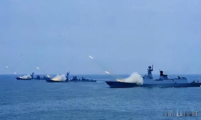 惊雷！这两个字一出来，美国、日本、韩国一下子都不敢出声了。
 
咱们解放军这次是