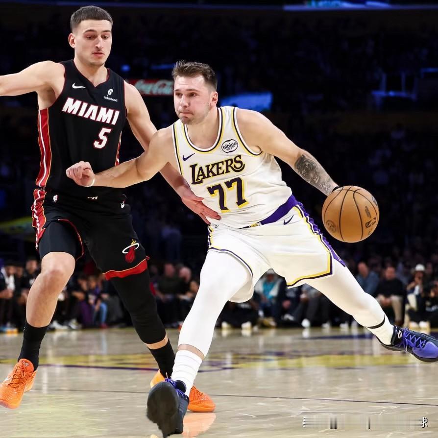 『就在今天！NBA 传来多则湖人队最新消息』

1、两连胜的湖人坐镇主场迎战阿德