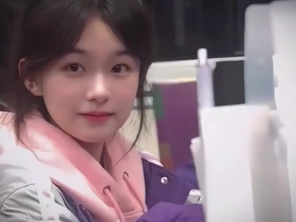 你微微一笑 蝴蝶为你倾倒