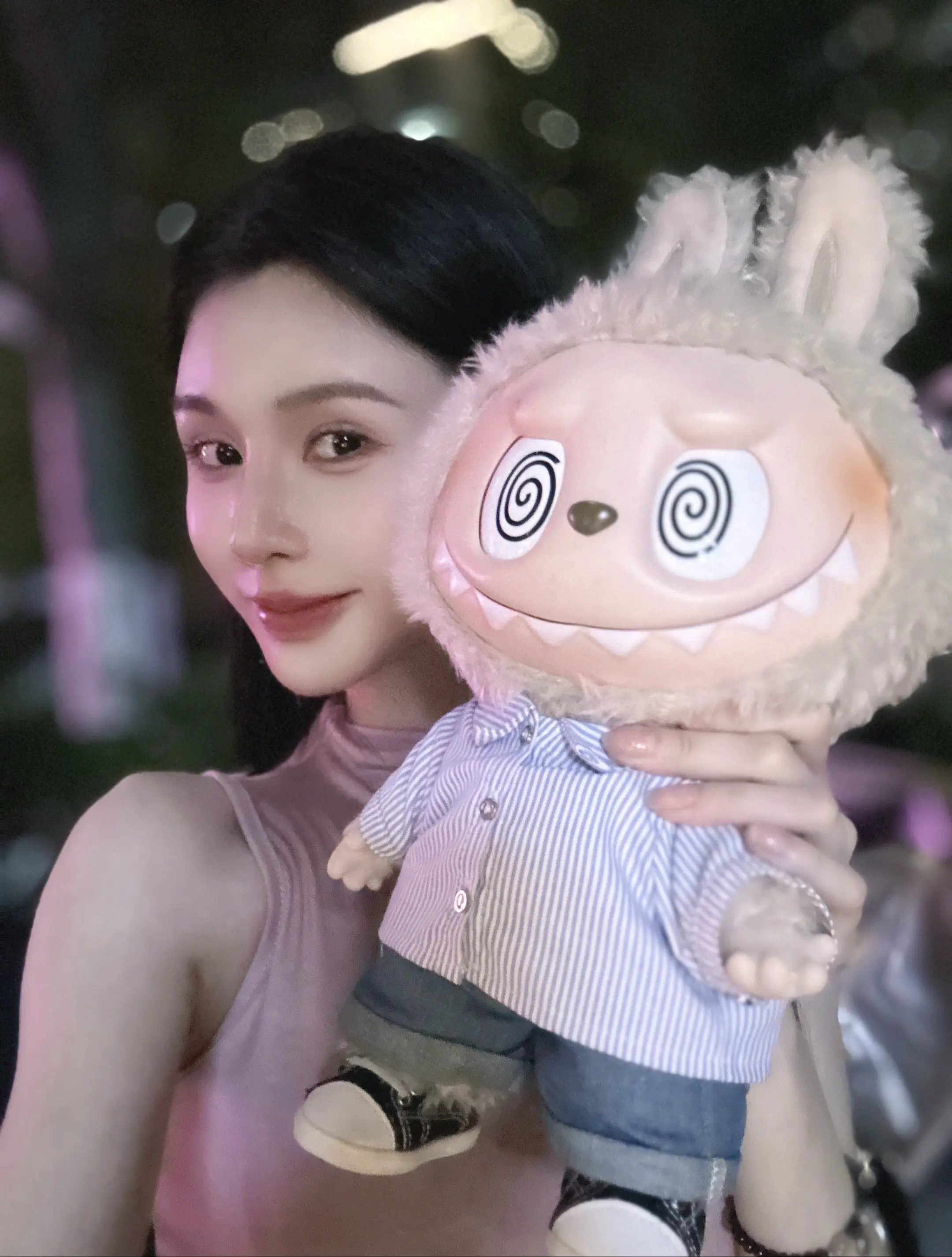 论 有一个会拍照的妈妈是什么体验～咱也终于是和网红合上影啦泡泡玛特