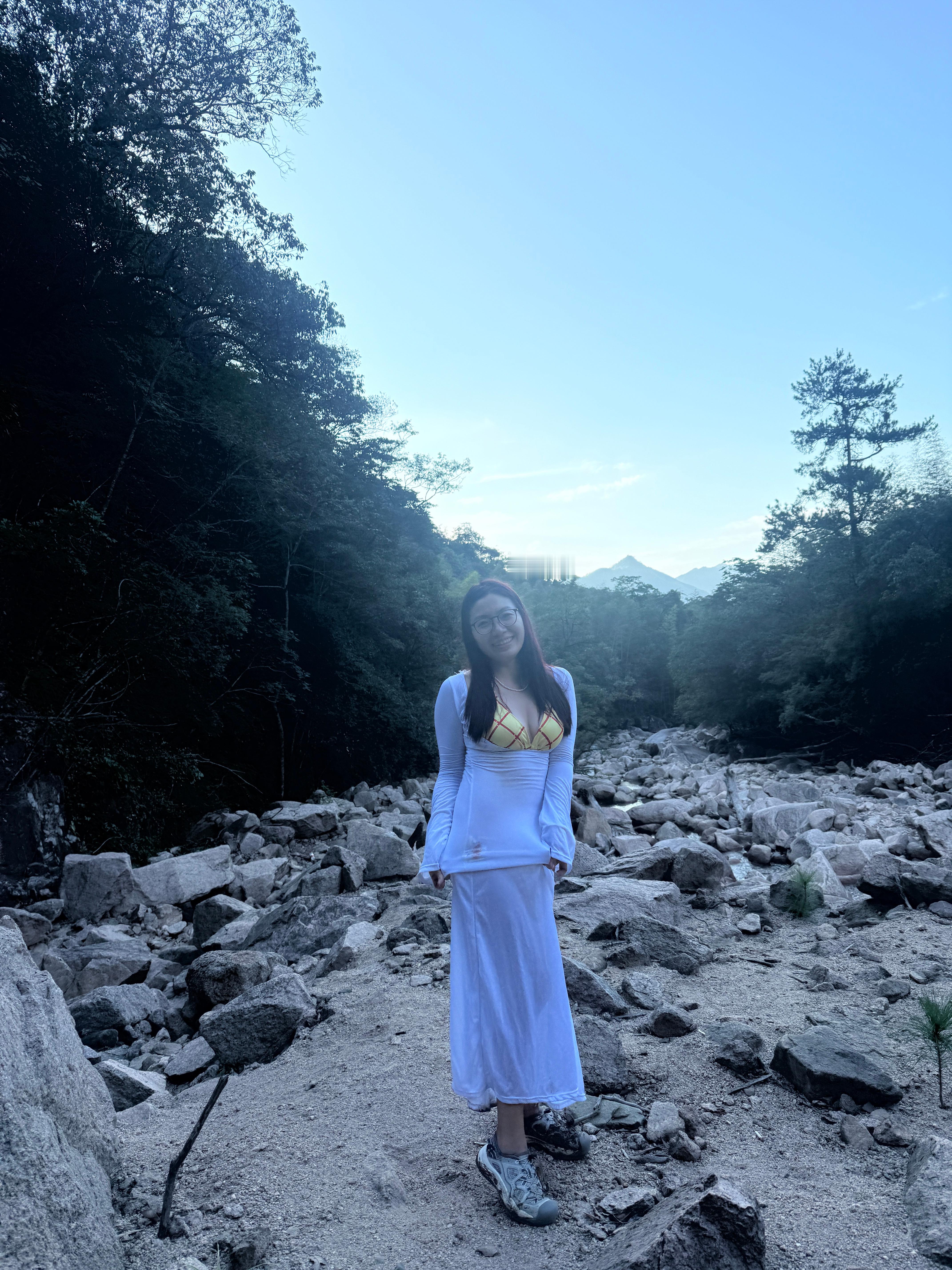 战损版玩水  ​​​