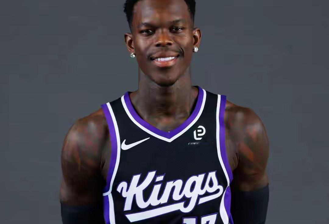 在今天刚刚结束一场NBA常规赛中，国王120-127惜败湖人。赛后国王当家球星施