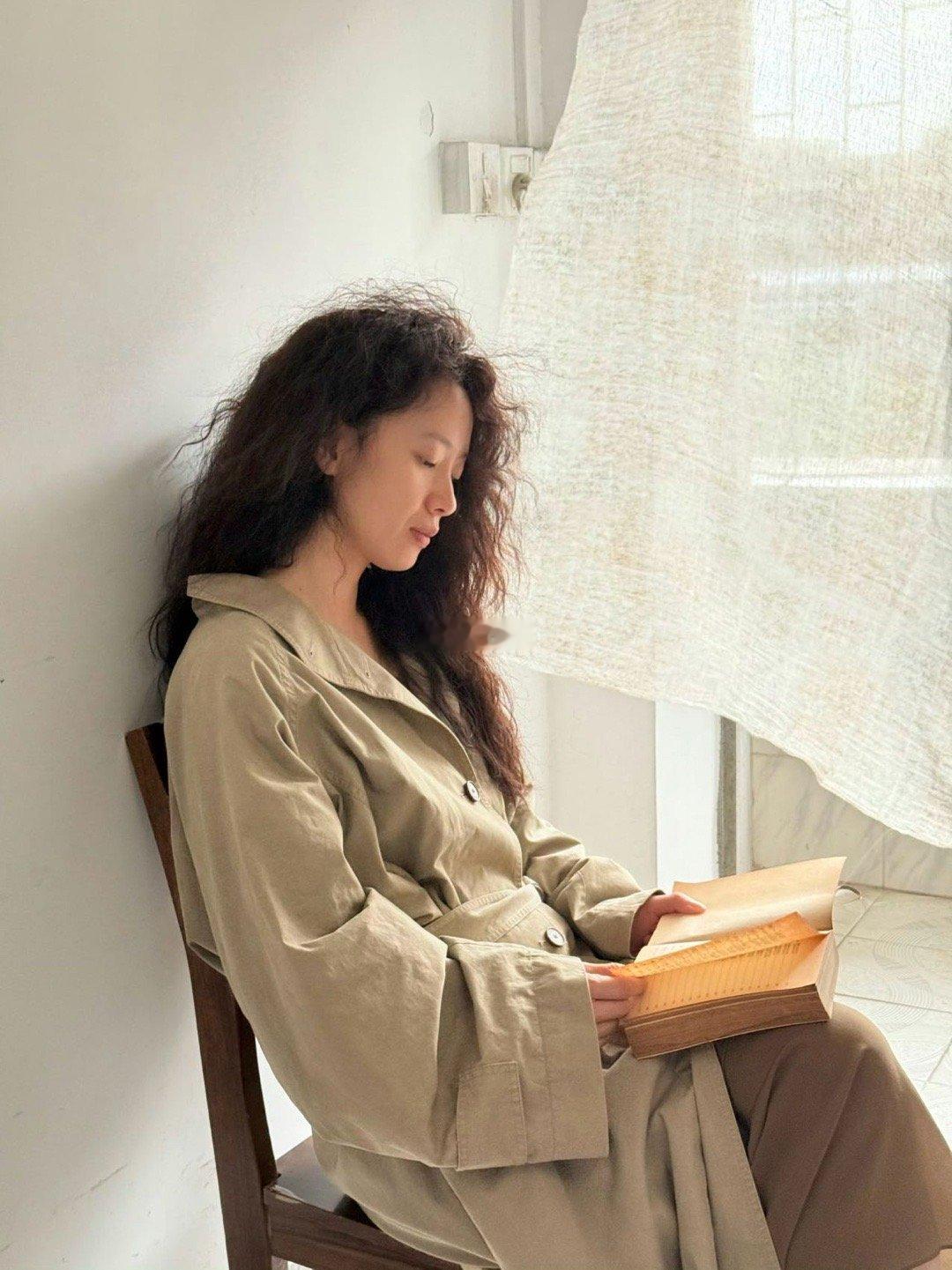 特邀领衔主演李梦何不同舟渡特邀领衔主演李梦 这个选角真的很贴合，李梦的气质和南宫