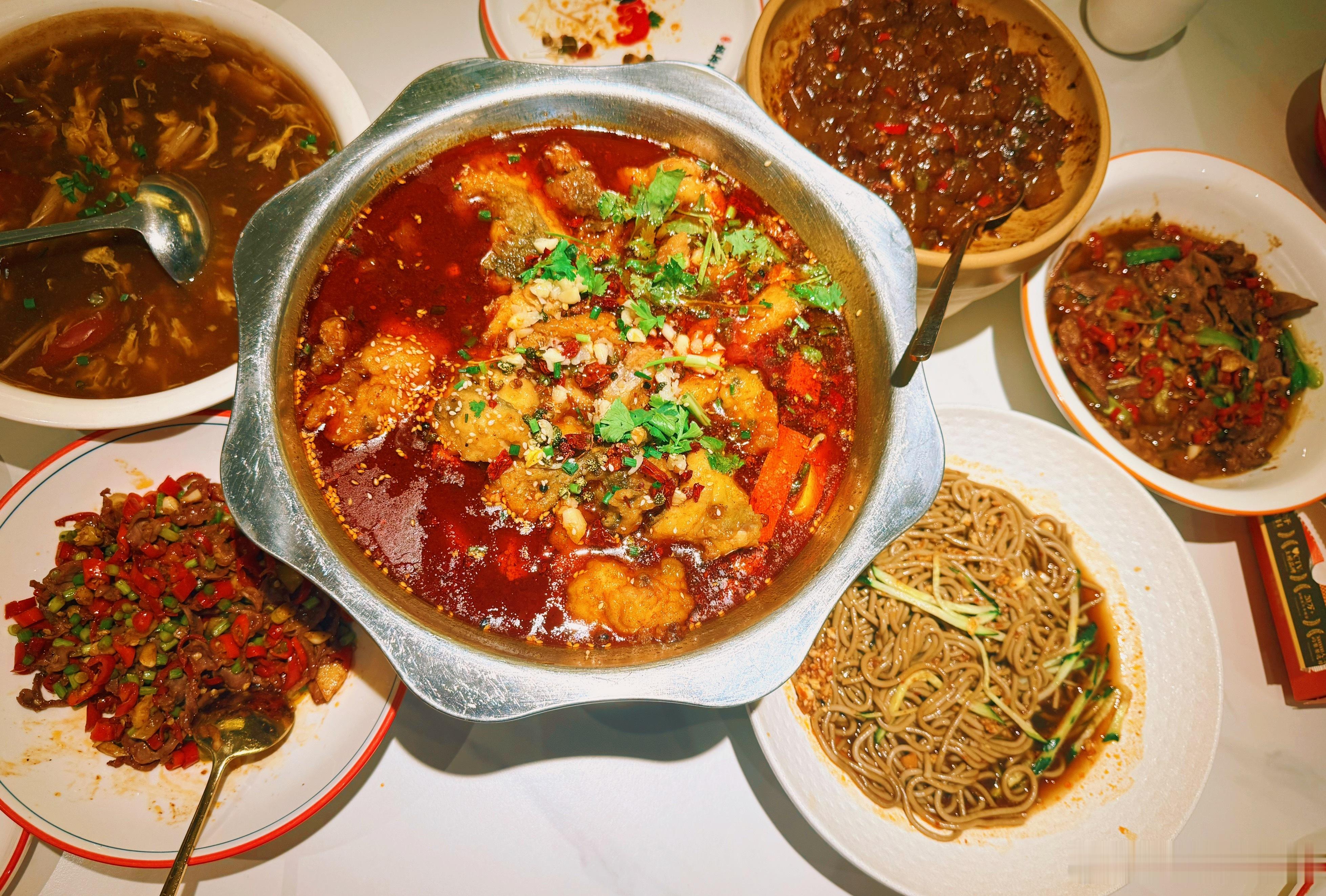 吃饭饭 