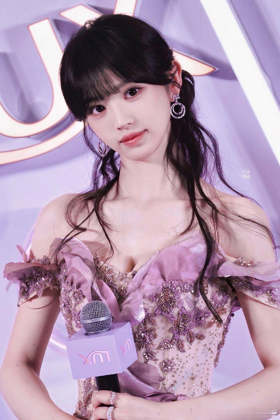 田曦薇     🐱田曦薇 🐱田曦薇魏娆 你真的好没礼貌 上次见面时 你招呼都