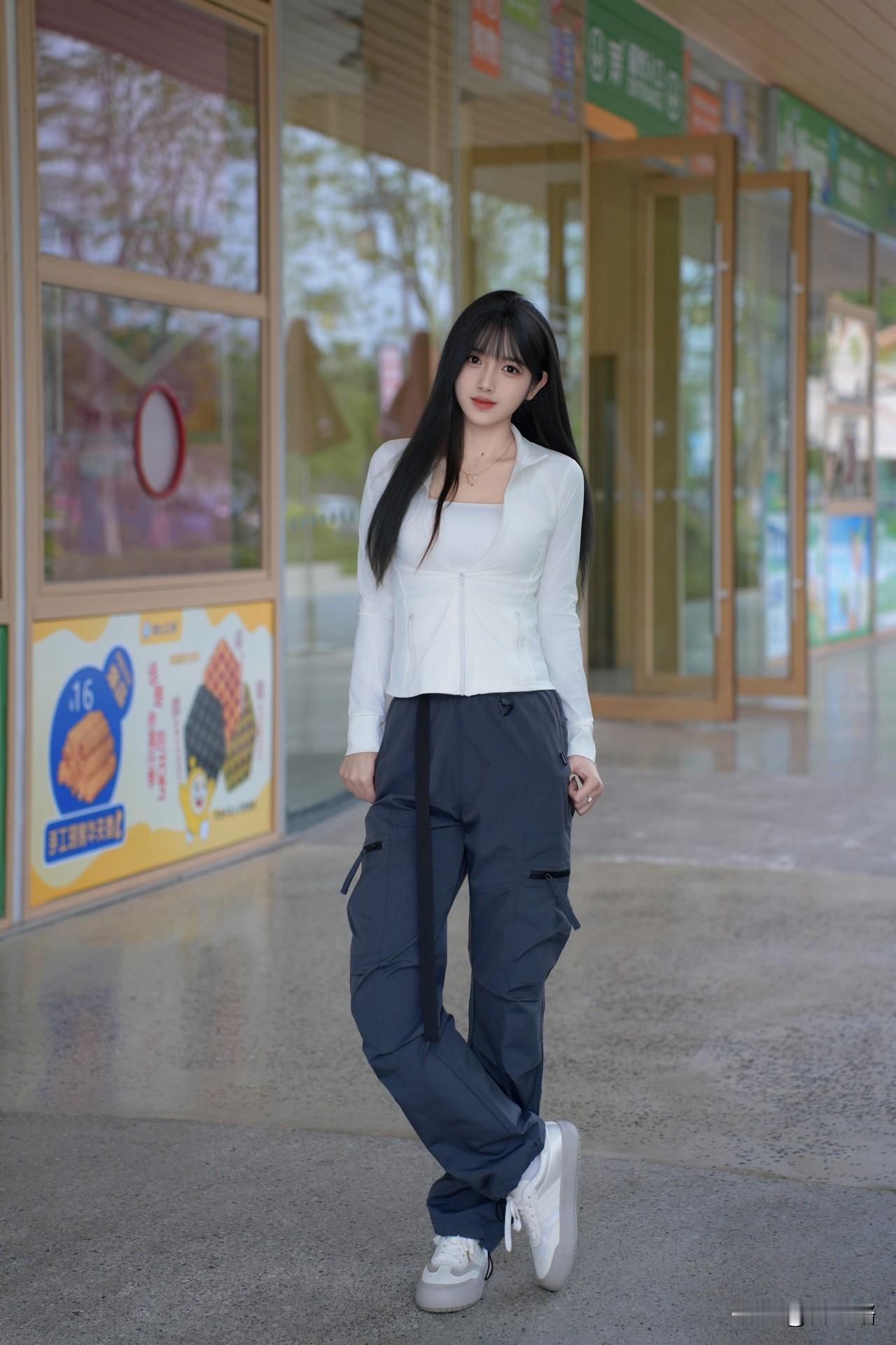 务必竭尽所能
远离一切令你不适的环境与人
心病与身体之疾
本质皆源于情绪
与其对