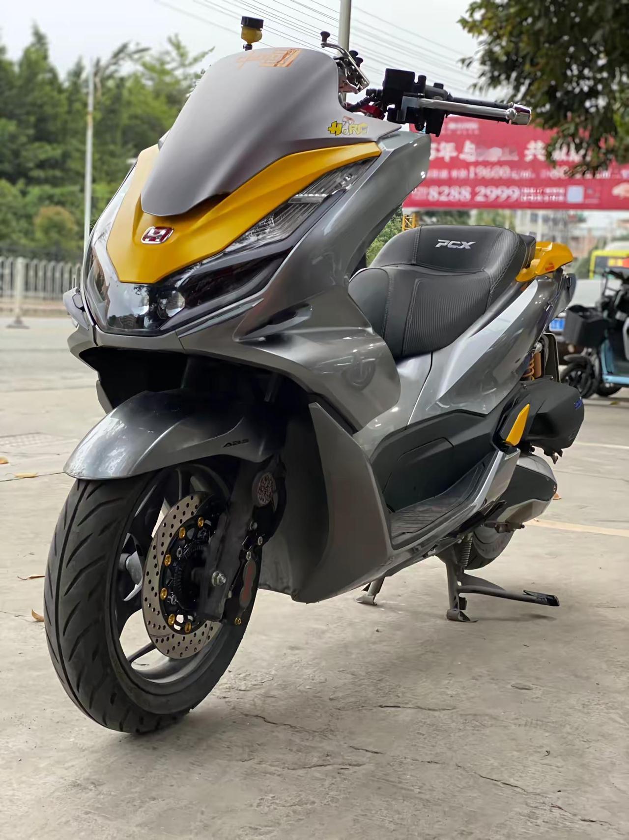 PCX改卡钳一定必须要换直推，必须要，必须。pcx160 改装 本田pcx160