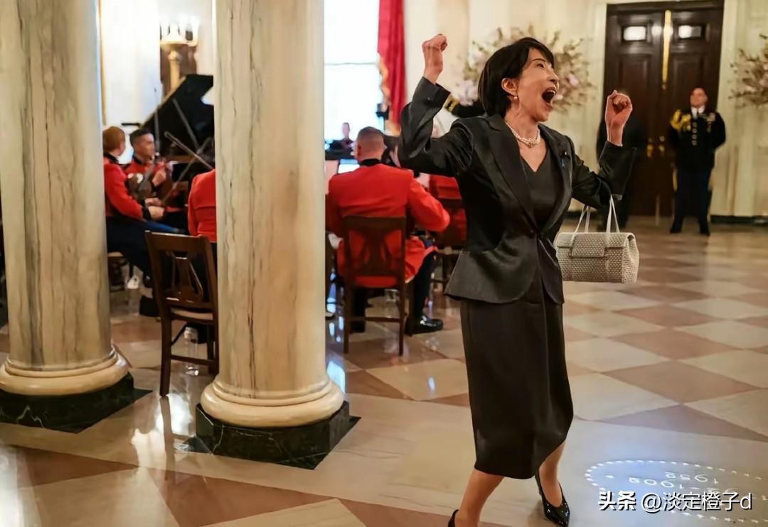 白宫晒照引日方炸锅 刻意敲打意味明显
 
白宫公开高市早苗访美失态照片，日方情绪