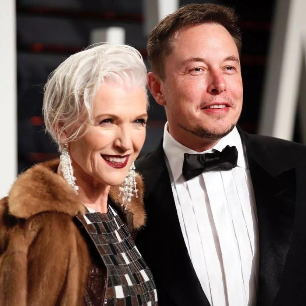 世界首富马斯克的母亲梅耶，曾在社交媒体上公然表态：中国在公路、隧道、建筑、基础设