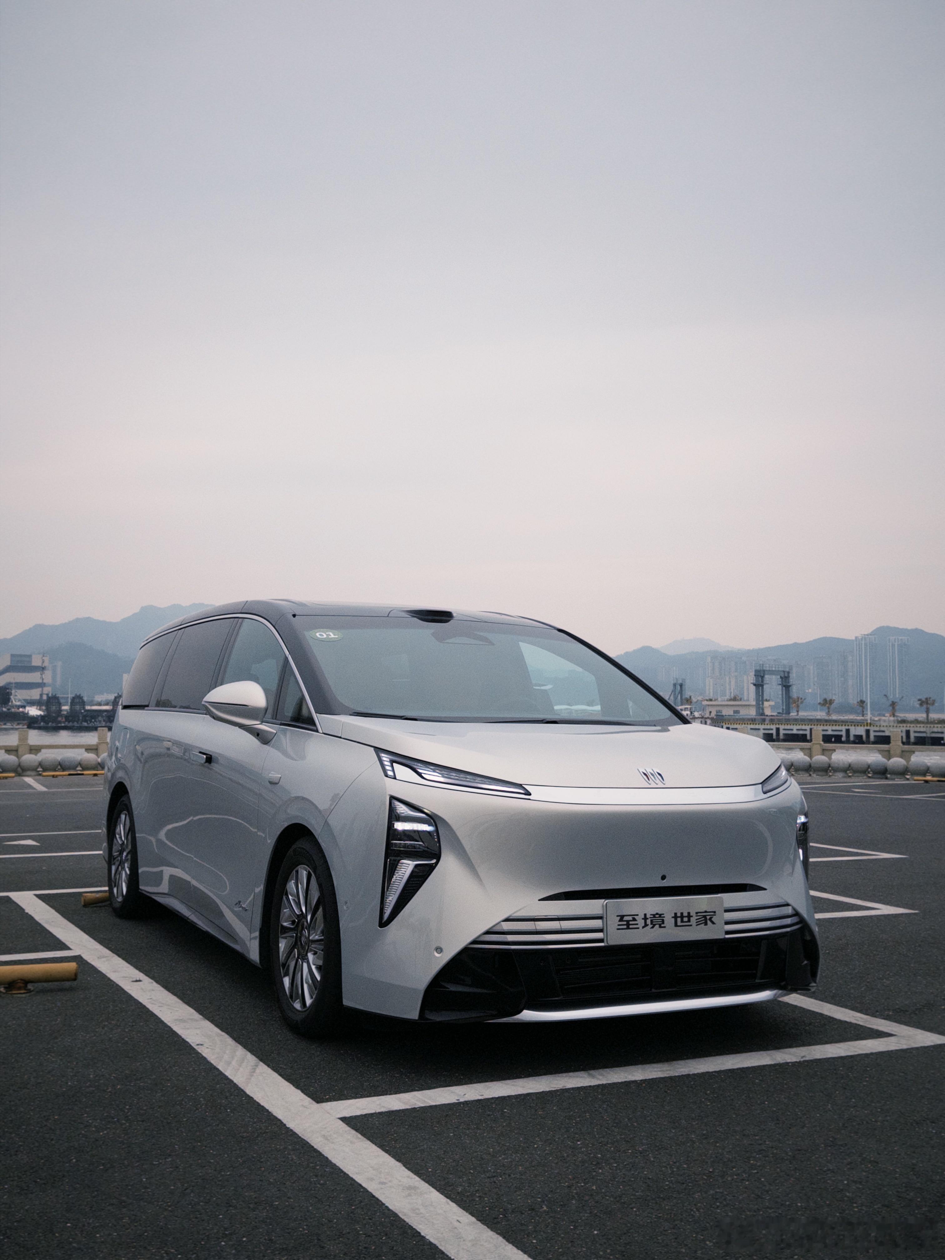 30岁喜欢上MPV  合理日常分享别克至境世家汽场全开