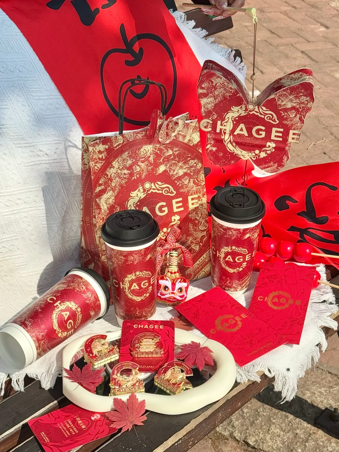 姬姐你给我道歉！！蛇年新皮肤美晕我了。。