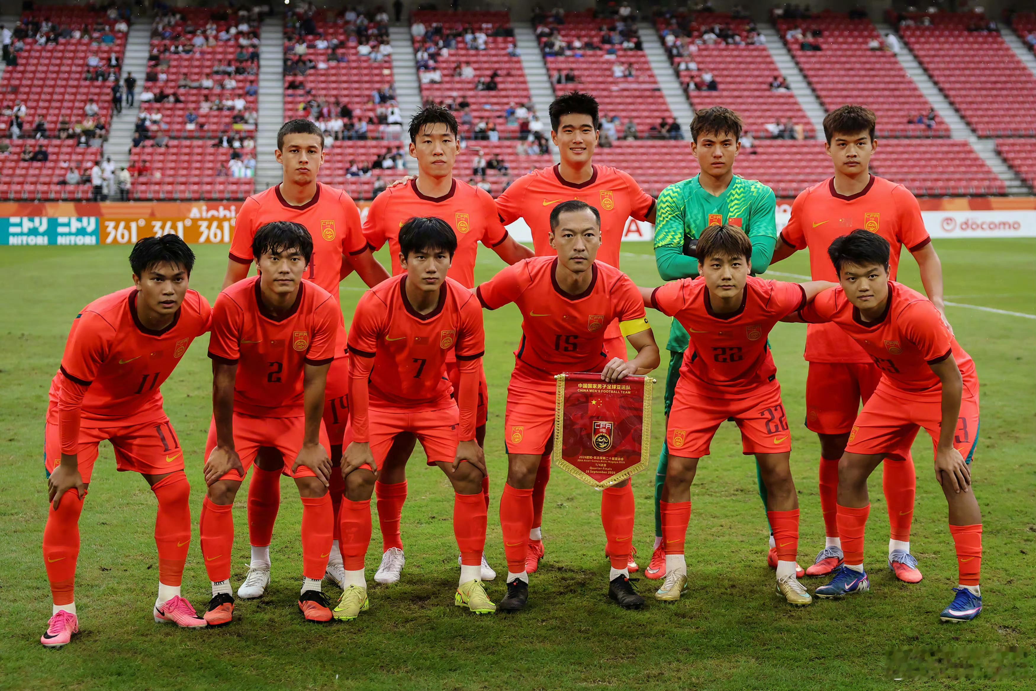 U23国足用传统优势，定位球+边路进攻，3-0完胜泰国，时隔28年再进亚运会四强