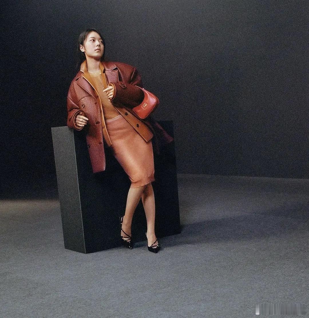 不是衣服不好看，Miumiu还是得高点儿的人穿才好看