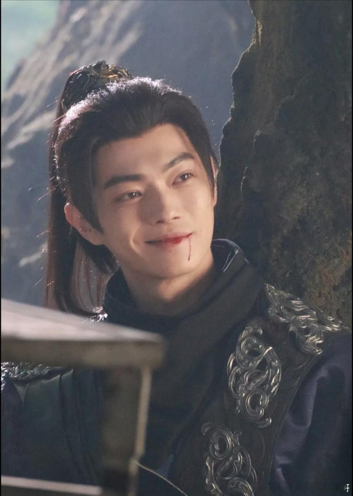 许凯史无名战损妆生图 ​​​