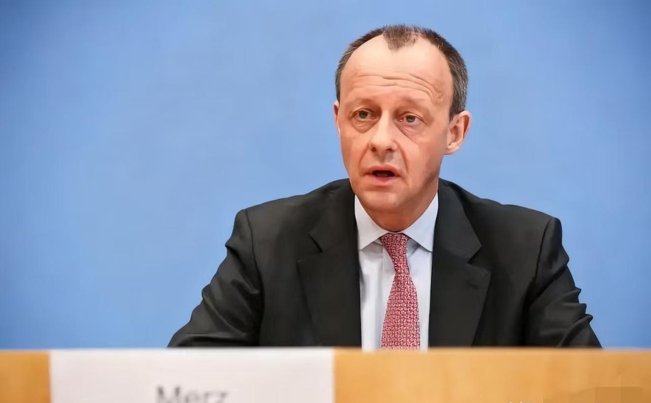 德国总理宣布！

德国总理默茨当地时间12月1日表示，不能给乌克兰“强加和平”，