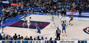NBA赛场镜头：加福德连续两回合封盖维金斯，状元的天赋也没了？
  两次封盖都是