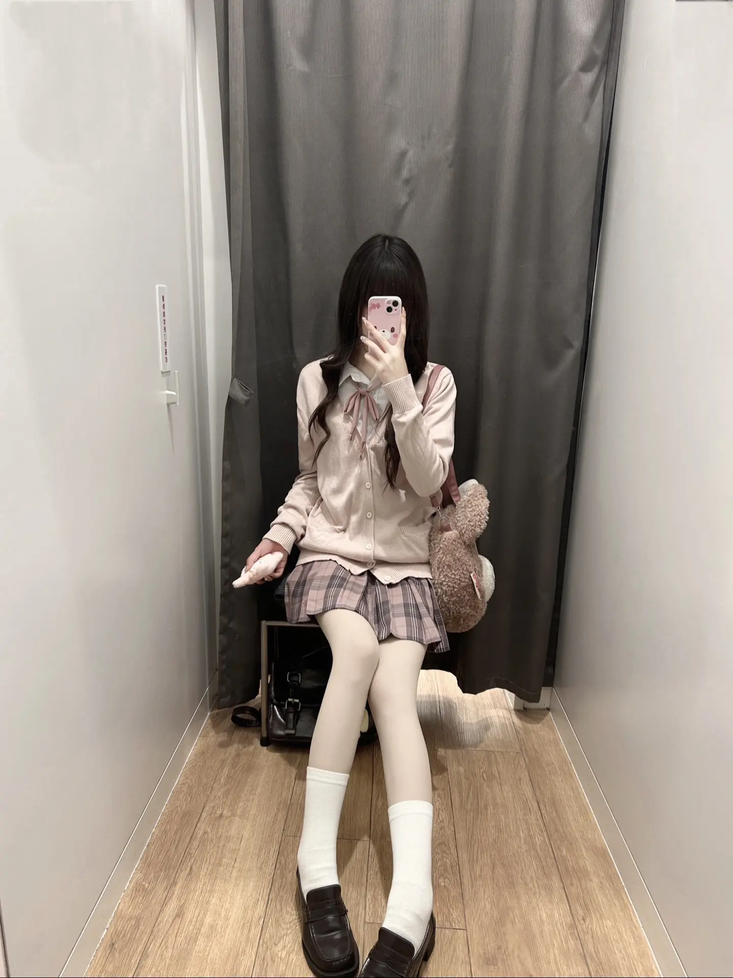 一个喜欢Jk制服的人 再差也差不到哪去 Jk门O.o