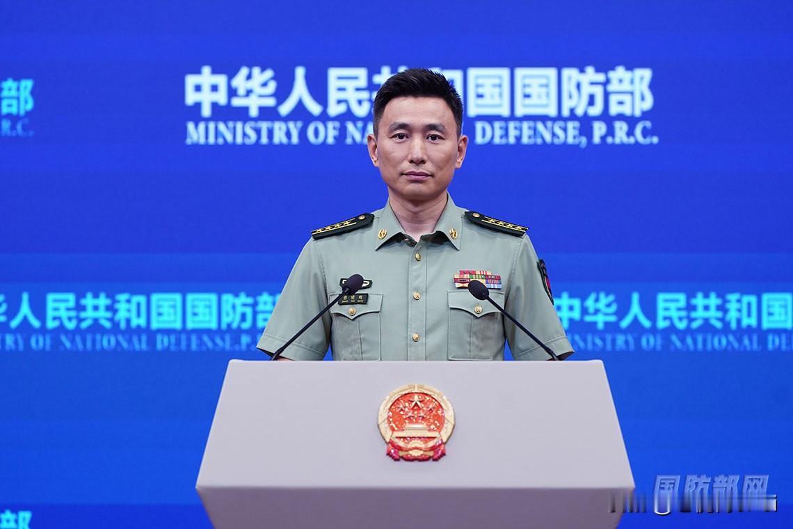 撕下伪装，看清日本新军国主义的两面派真面目
 
近期，中国国防部发言人提醒全社会