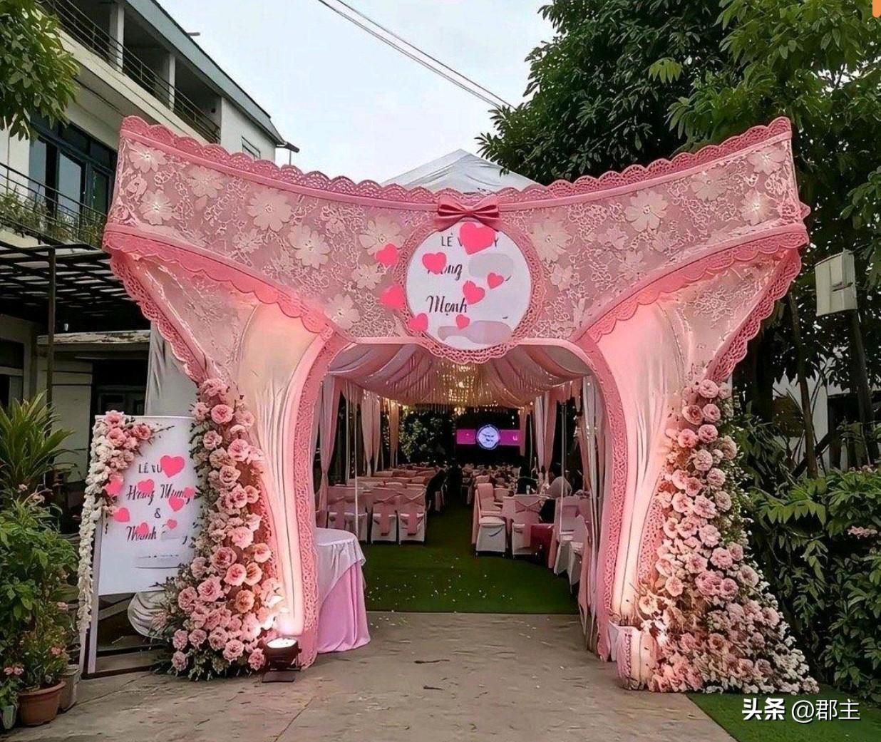 这可不是Ai，这是一场真实的出阁礼（Le Vu Quy）的真实婚礼现场。
只不过