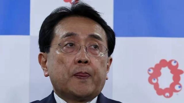 日本对华管制喊话了：6月30日两名日本大臣急着要中国撤回限制。
东京这次有点像锅
