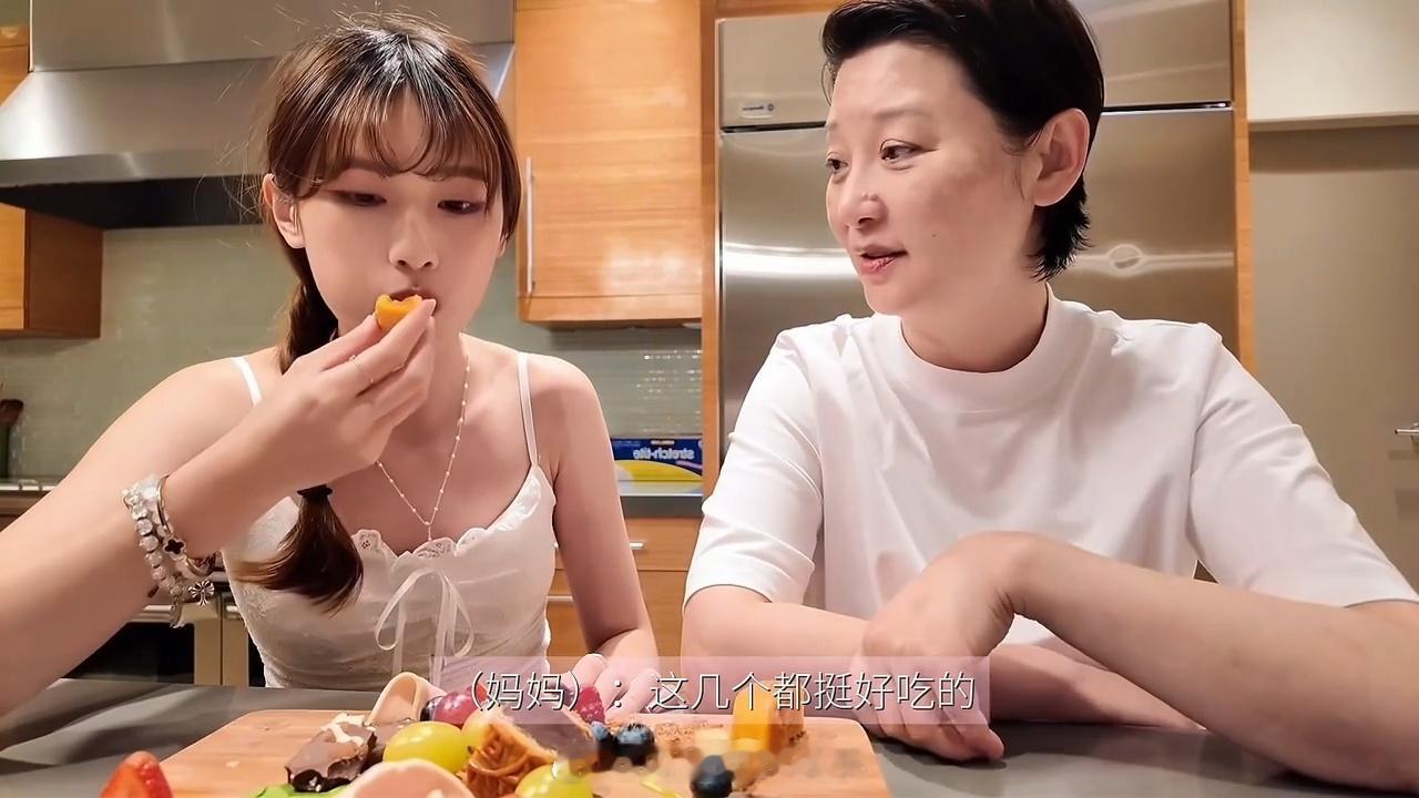 徐帆陪养女美国过中秋徐帆陪女儿美国过中秋 vlog看着好舒服 ​​​