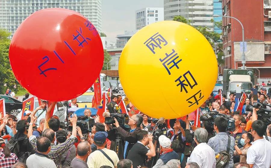 “如果九成的台湾人都不支持统一，那解放军统一台湾将没有任何负担！”台湾有份调研，