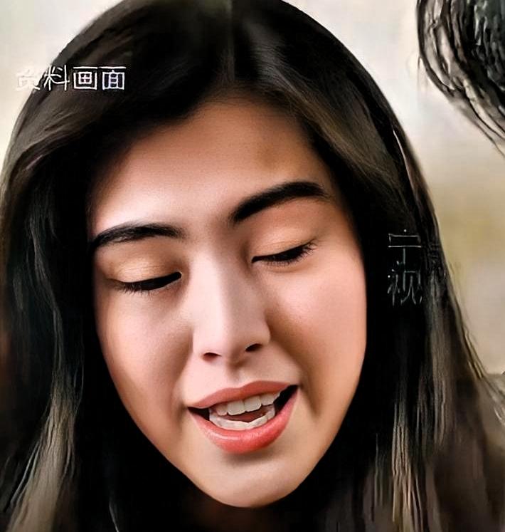 王祖贤隐退22年，突然上访谈节目了。

她在节目里回应容貌变化，就一句话：“我已