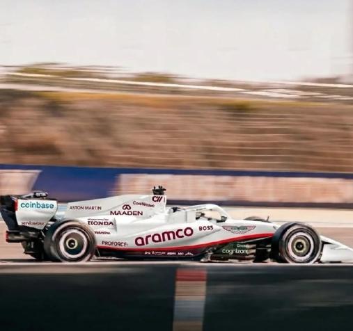 直到现在，依旧有车队还没有发布铃鹿车队的涂鸦，那就是和本田合作的阿斯顿马丁！之前