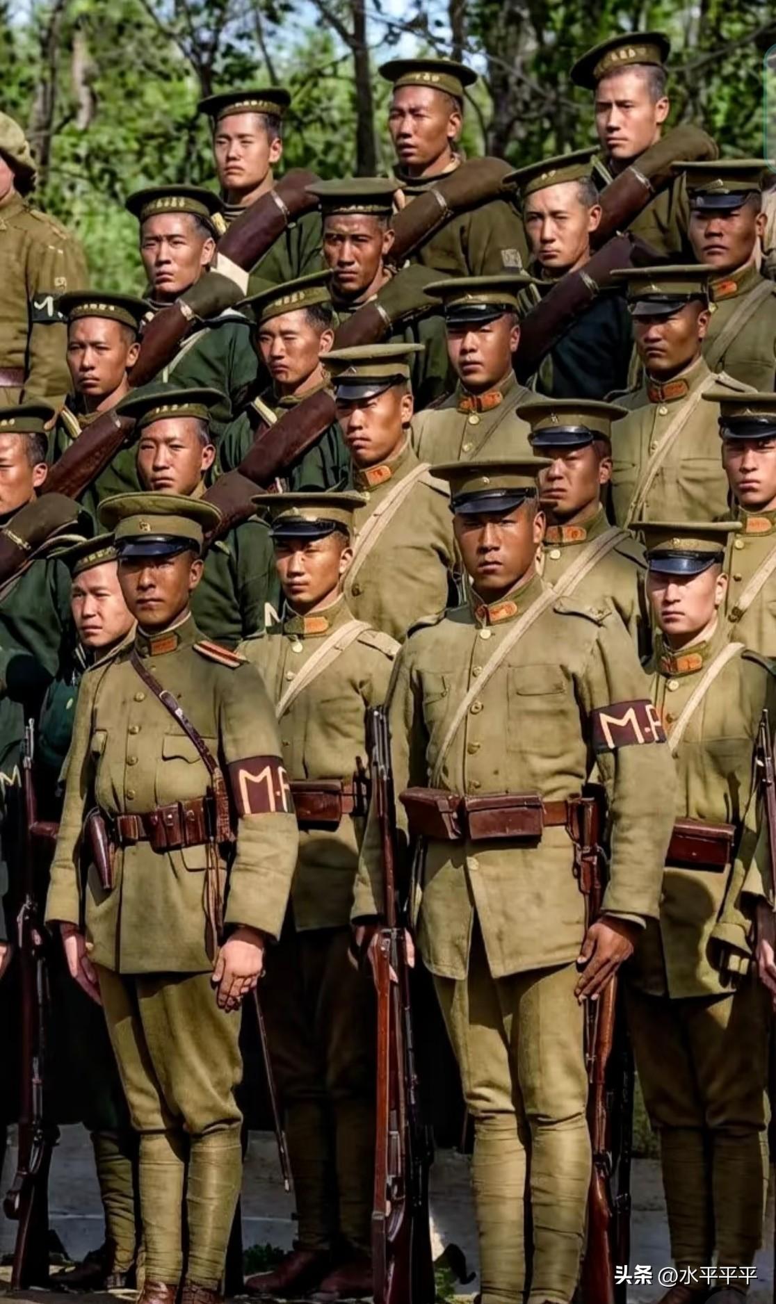 这是参加1918年武装撤侨的北洋官兵，威武！
当时，俄新旧势力大乱斗，混乱蔓延至
