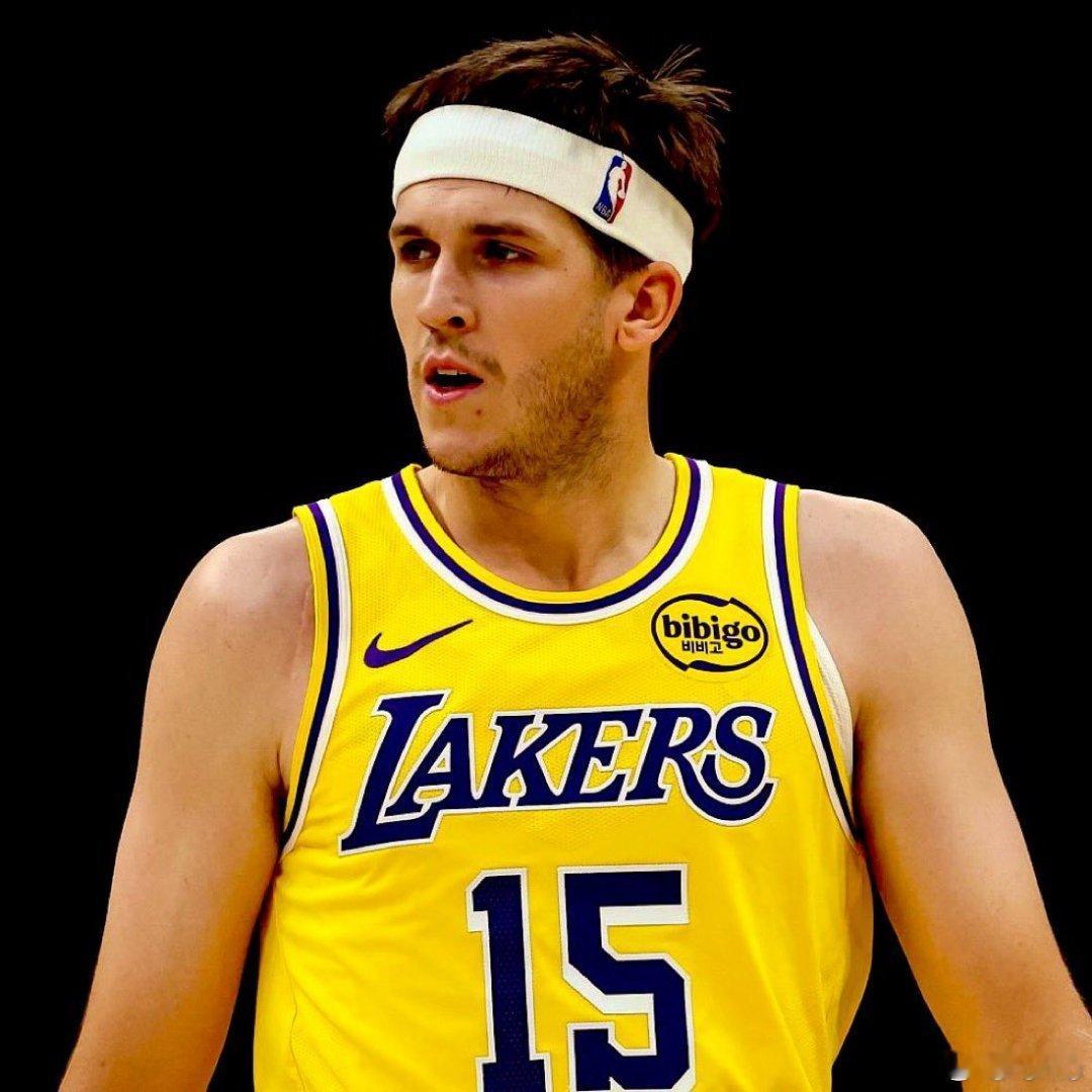 据LakersDailycom，自上赛季以来，洛杉矶湖人队已拒绝超过20份关于奥