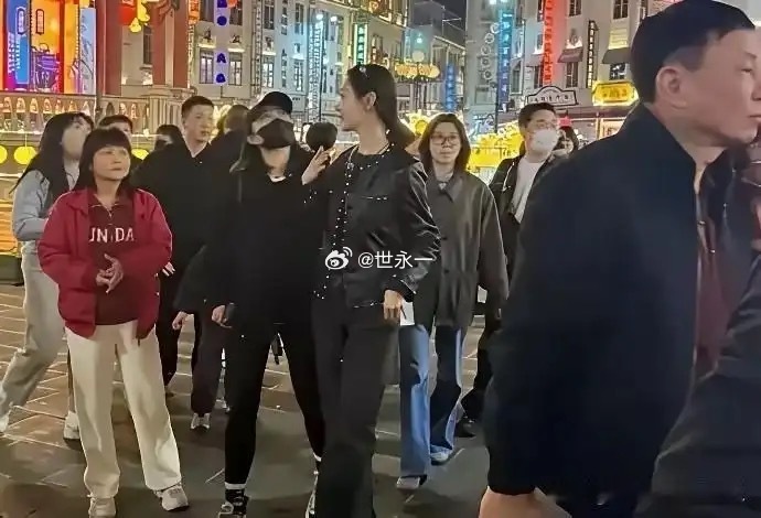 没有过亿身家，都不敢有娶她店想法！ 