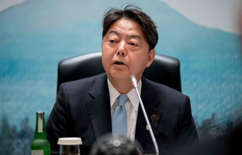 中方大批新式装备亮相后，日本内阁终于出现服软迹象，虽然这一句话也很不情愿！9月4