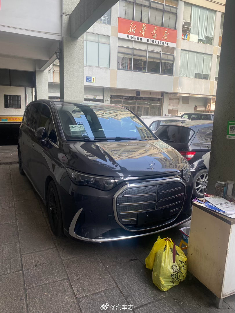 奔驰最帅的MPV VLE已经开始在国内路试