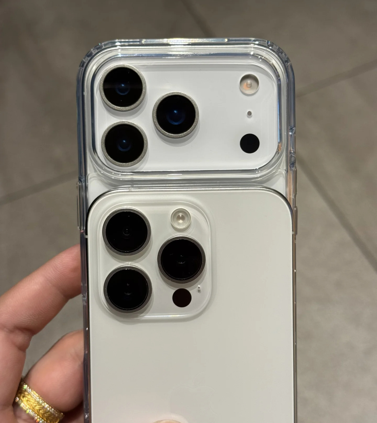 还是不能忍受iPhone17的丑！ ​​​