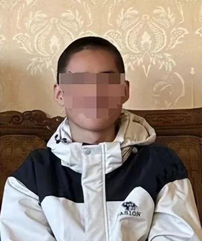 “活着是别人校园欺凌的玩物”，17岁少年晚自习后校外坠楼轻生！！
去年我刚师范大