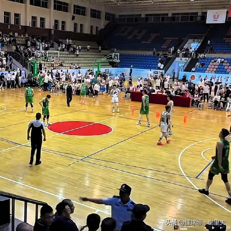 CBA东北德比，辽宁男篮二队89：84击败吉林，王岚嵚三分雨下，付豪高分配得上顶