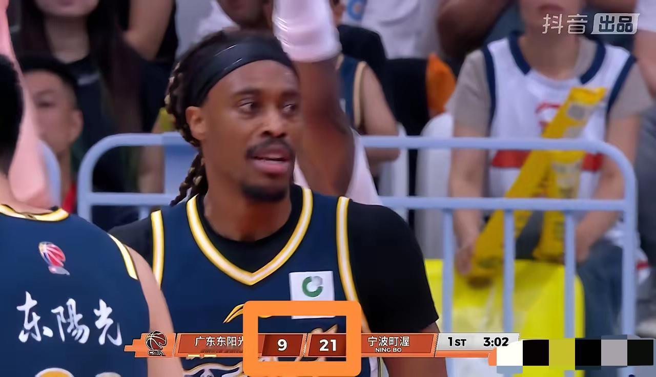 没杜锋真不行！广东首节狂输12分，这支球队早已离不开他

广东东阳光真是太想念杜