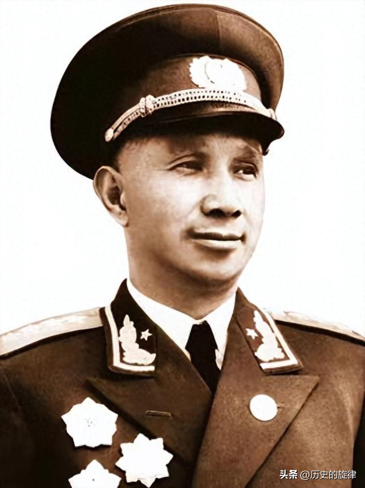 粟裕：1942年弃子寄养，24年后用“特权”送他上最惨烈战场
 
1942年，江